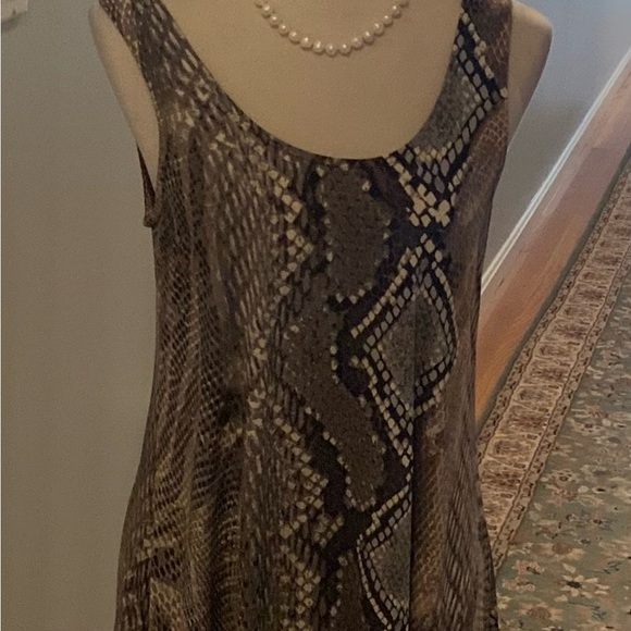 NWOT BANANA Blue tunic top size small - Picture 2 of 10